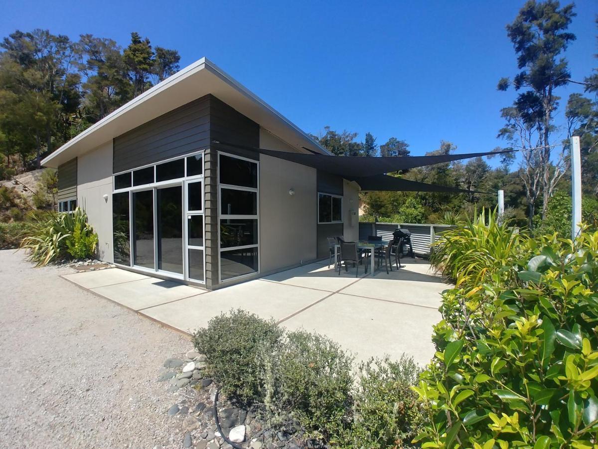 Ryder Ridge Holiday Home Motueka Esterno foto